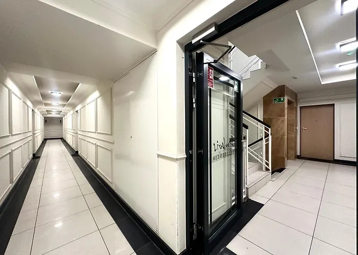 Dubois 7 - Self Check-in 20h - Lift * Wroclaw