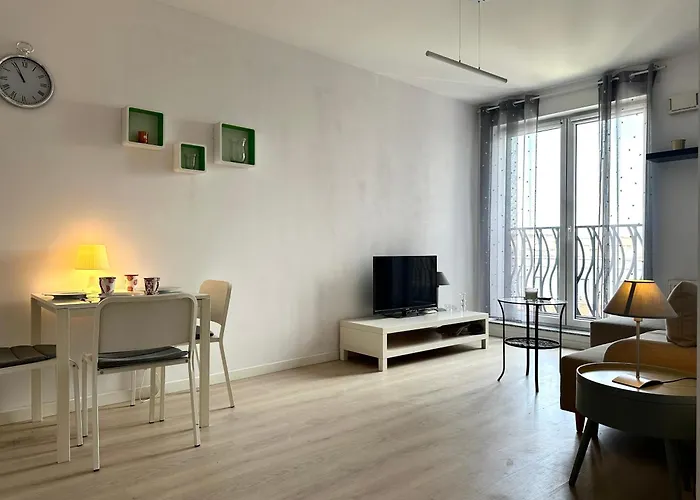 Dubois 7 - Self Check-in 20h - Lift Daire Wroclaw