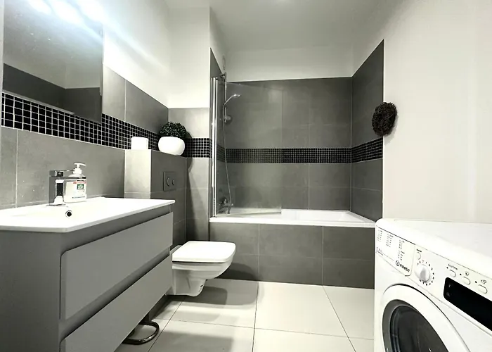 Dubois 7 - Self Check-in 20h - Lift Daire Wroclaw